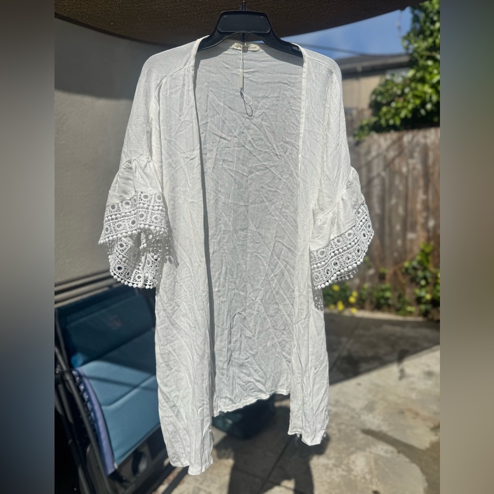 Do everything in love White Lace-Trim Open Front Kimono
